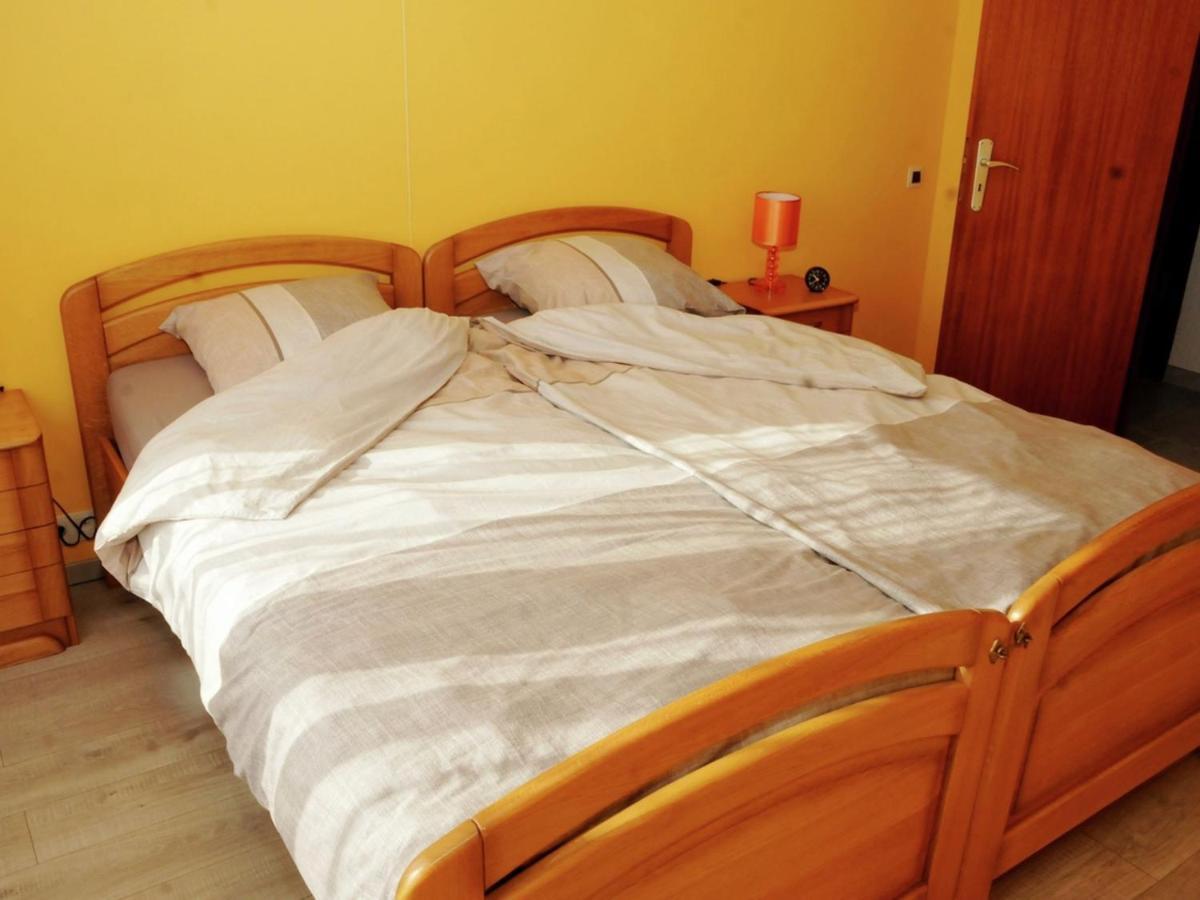 Modern In With Garden Stavelot